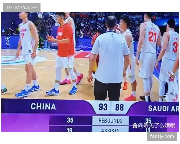 终场哨由裁判掌控：哨响即终止比赛，哨后入球不计